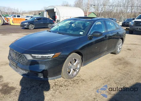 2024 Honda Accord Ex z USA, uszkodzony, nr VIN 1HGCY1F36RA018153